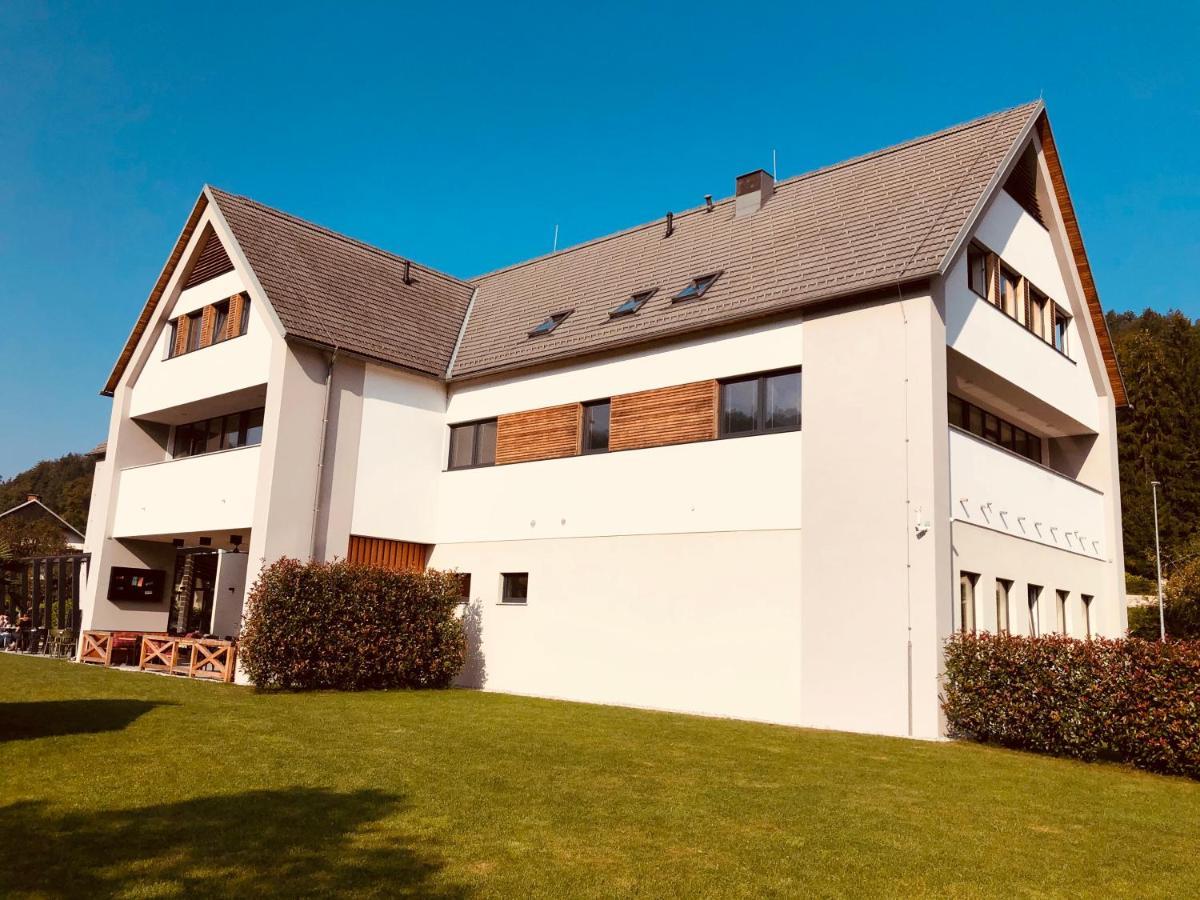 Hotel Na Vasi Restavracija In Prenocisca Škofja Loka Exterior foto
