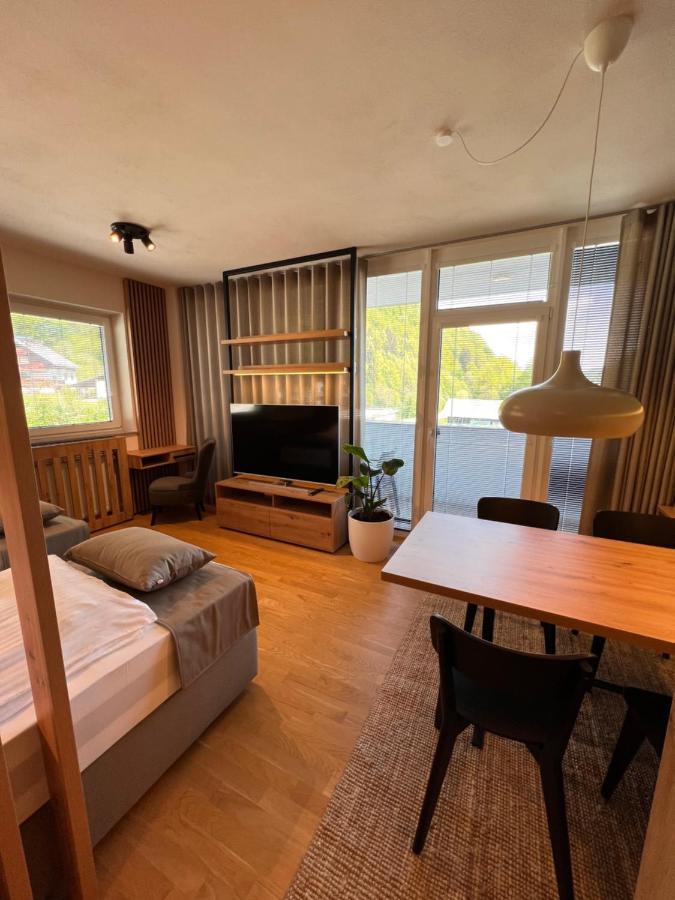 Hotel Na Vasi Restavracija In Prenocisca Škofja Loka Exterior foto